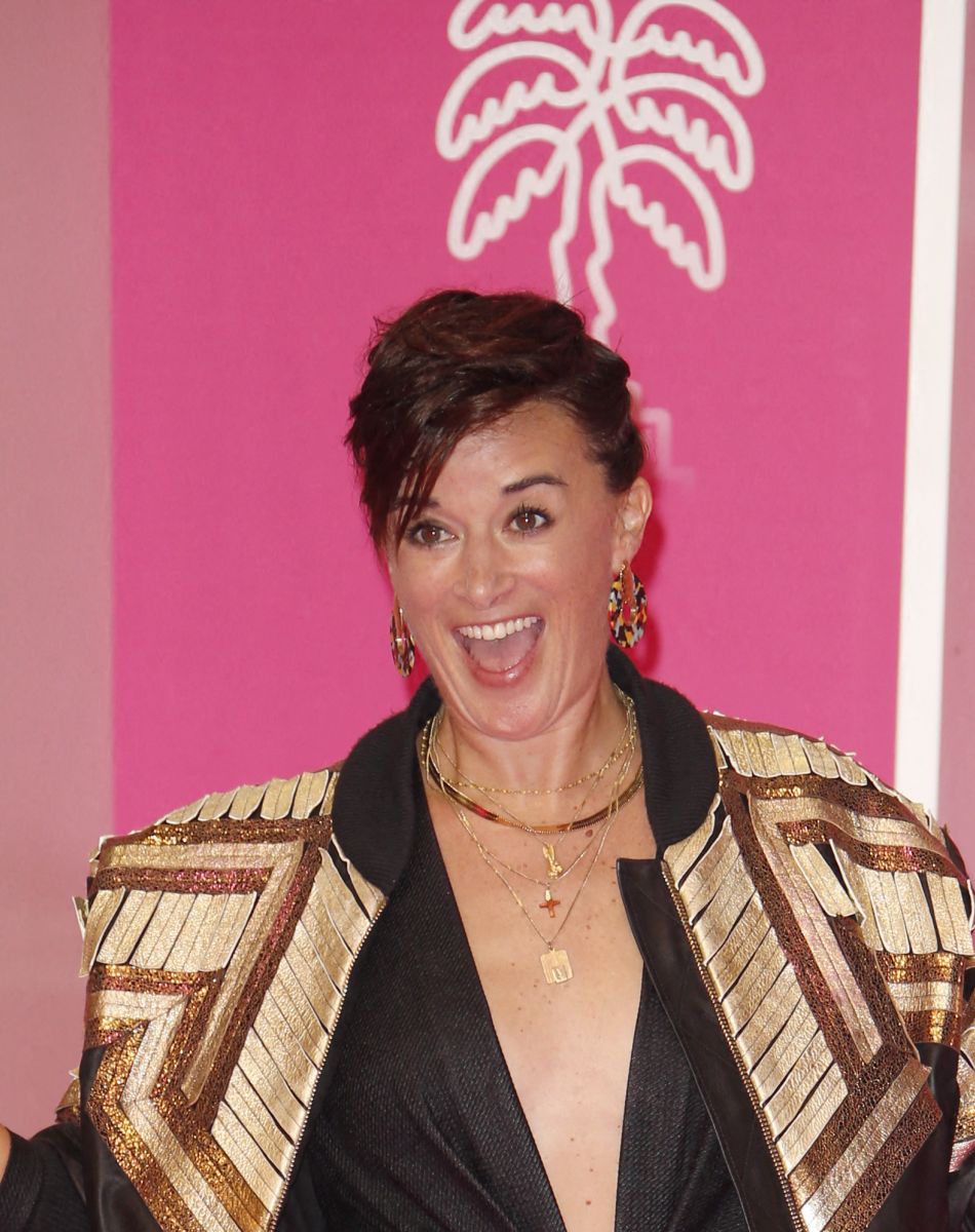 Béatrice de La Boulaye de la série "Tropiques criminels" - 5ème soirée du 4ème Canneseries au Palais des Festivals à Cannes, le 12 octobre 2021. © Christophe Aubert via Bestimage