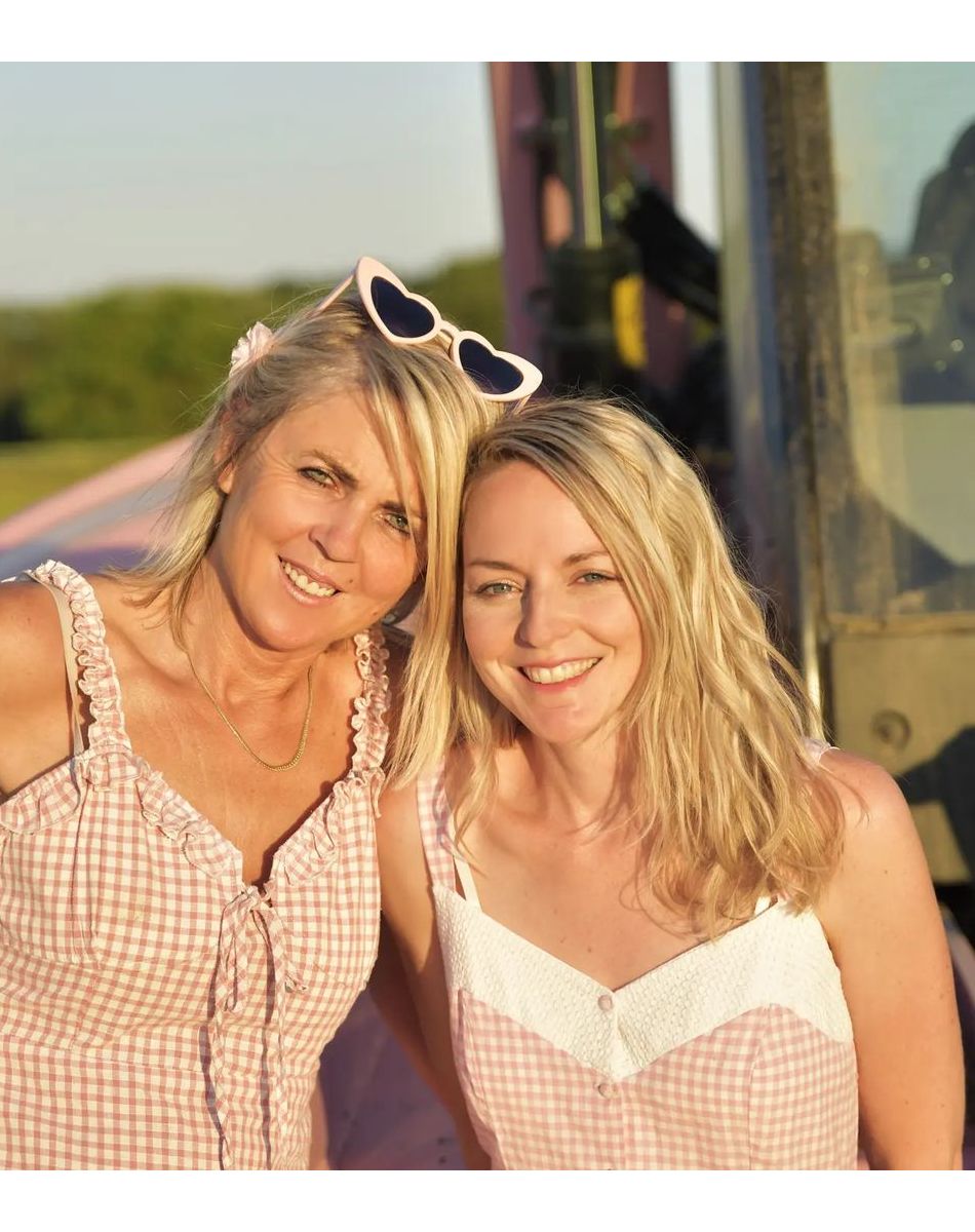 Nathalie de "L'amour est dans le pré" avec sa fille Samantha