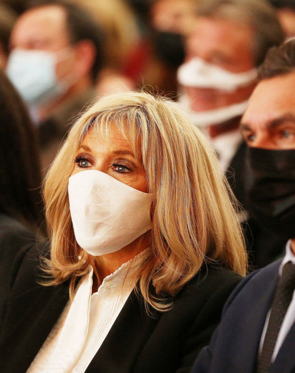 Exclusif - Brigitte Macron assiste à la présentation de la campagne nationale de sensibilisation au handicap au ministère des solidarités et de la santé à Paris le 13 octobre 2021. © Panoramic / Bestimage