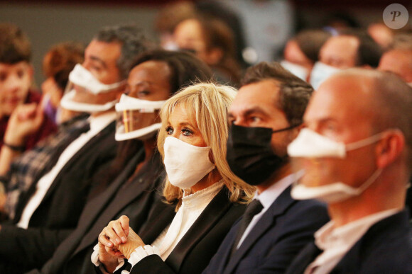 Exclusif - Brigitte Macron assiste à la présentation de la campagne nationale de sensibilisation au handicap au ministère des solidarités et de la santé à Paris le 13 octobre 2021. © Panoramic / Bestimage 
