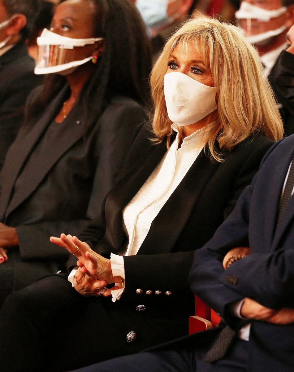 Exclusif - Brigitte Macron assiste à la présentation de la campagne nationale de sensibilisation au handicap au ministère des solidarités et de la santé à Paris le 13 octobre 2021. © Panoramic / Bestimage