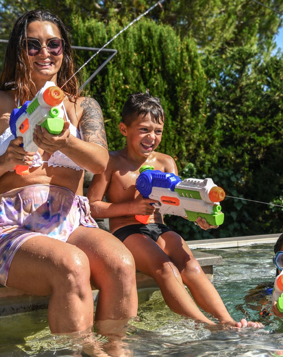 Exclusif - Emilie Nef Naf et son fils Menzo - Enregistrement de l'émission "Mamans & Célèbres", qui sera diffusée le 13 septembre sur TFX, à Biot. Le 1er juillet 2021 © Jean-René Santini / Bestimage