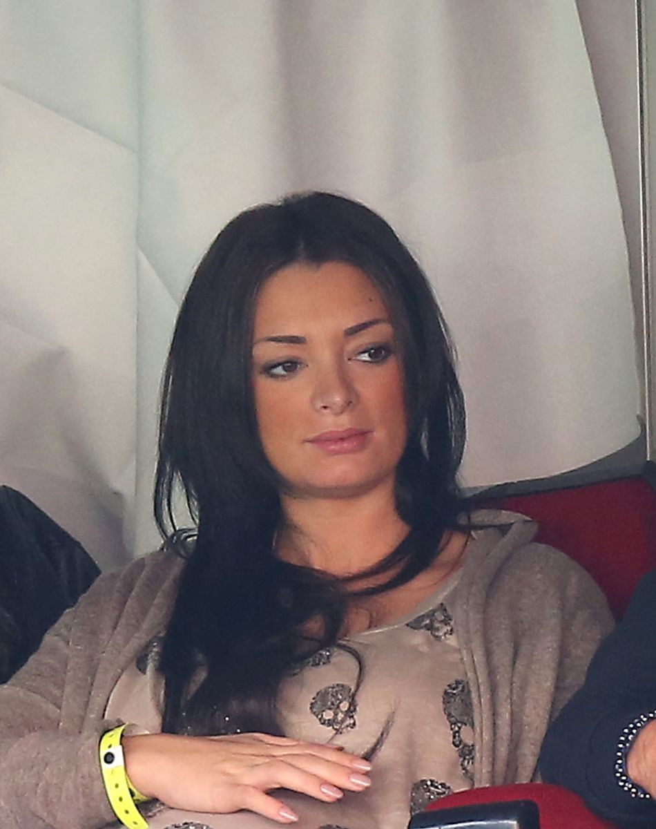 Emilie Nef Naf (enceinte) et son compagnon Jeremy Menez - People au match de football Psg-Sochaux au Parc des Princes, le 29 septembre 2012.