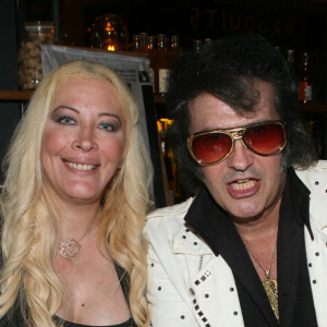 Exclusif - Suite à un problème technique et le report du concert au Nez Rouge, Loana et Eryl Prayer vont manger une crêpe à Paris le 25 septembre 2021. © JLPPA / Bestimage