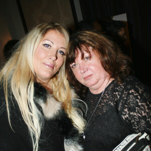 Loana Petrucciani et sa mère Violette lors d'une soirée à l'hôtel Burgundy à Paris.