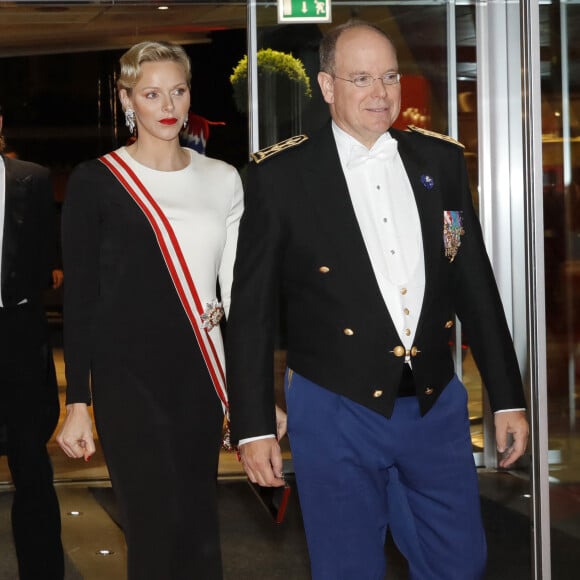 La princesse Charlene et le prince Albert II de Monaco - Soirée de gala au Grimaldi Forum le 19 novembre 2018 dans le cadre de la Fête Nationale Monégasque 2018. © Claudia Albuquerque/ Bestimage 