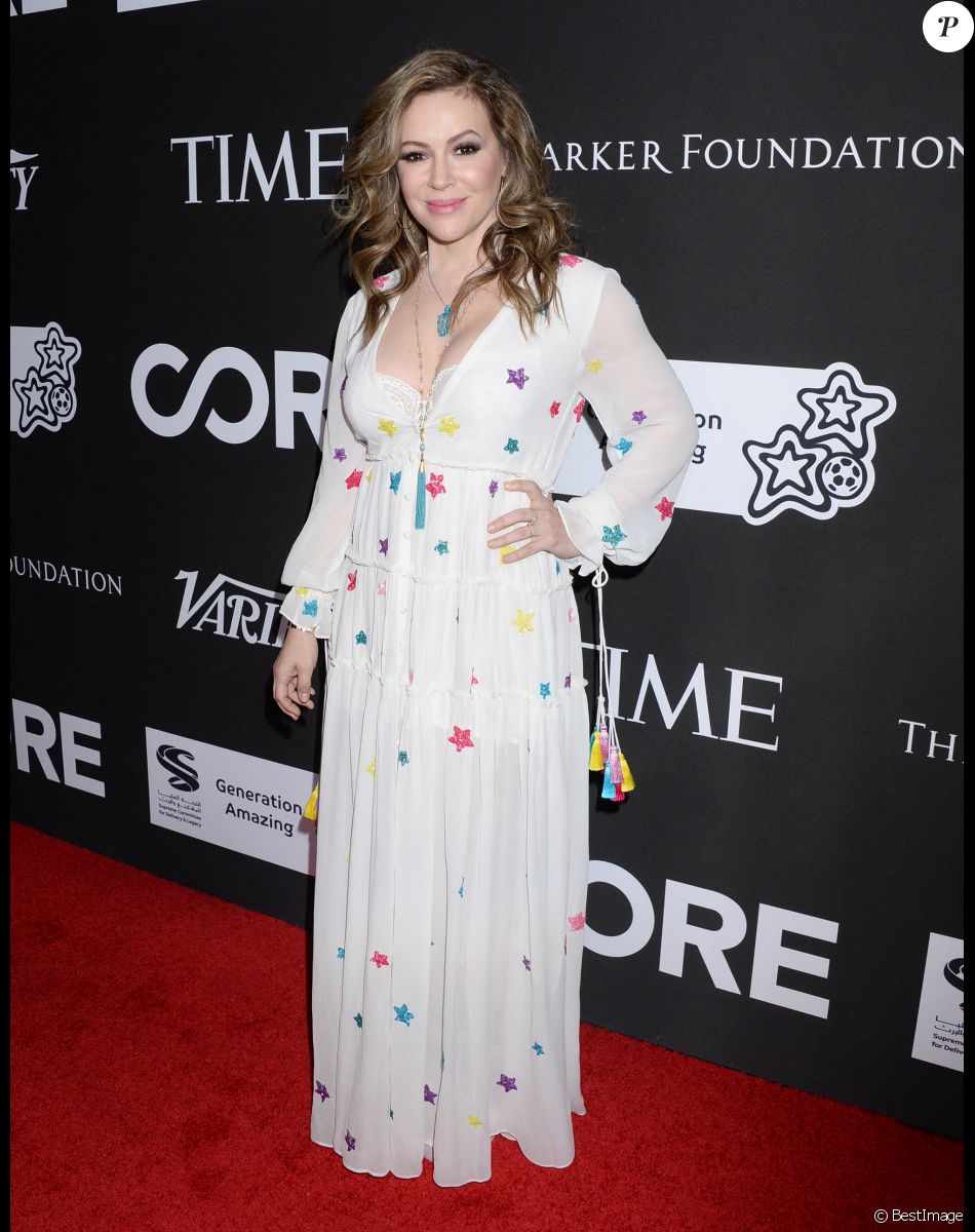 Alyssa Milano au photocall du 10ème anniversaire du gala caritatif "Core" à Los Angeles, le 15 janvier 2020.