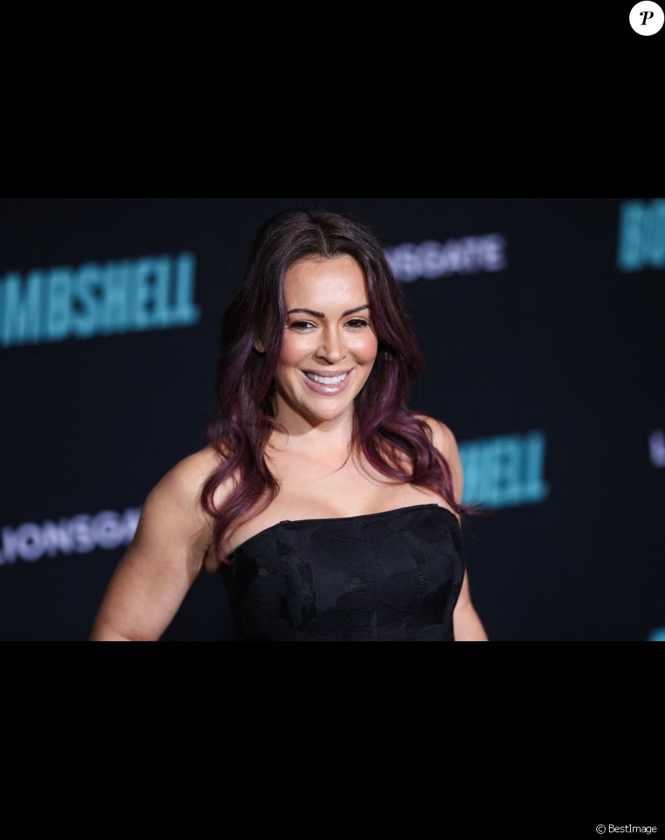 Alyssa Milano - Les célébrités assistent à la première du film "Bombshell" à Los Angeles, le 10 décembre 2019.