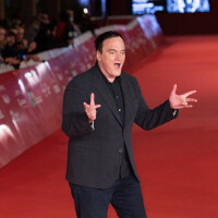 Quentin Tarantino fou de sa femme Daniella : petits câlins et gros bisous sur le red carpet !