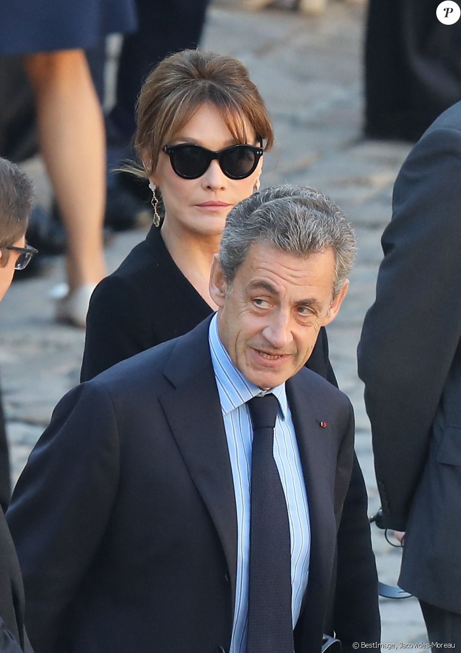Carla Bruni Sarkozy et Nicolas Sarkozy - Arrivées à l&#039;hommage national à Charles Aznavour à l&#039;Hôtel des Invalides à Paris. Le 5 octobre 2018 © Jacovides-Moreau / Bestimage