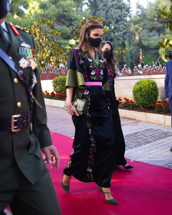 La reine Rania de Jordanie - 75e anniversaire de l’indépendance du royaume hachémite et du centenaire de sa création à Amman. Le 25 mai 2021