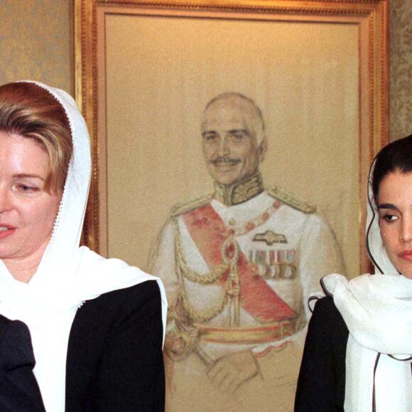 Rania de Jordanie et la reine mère Noor en 1999