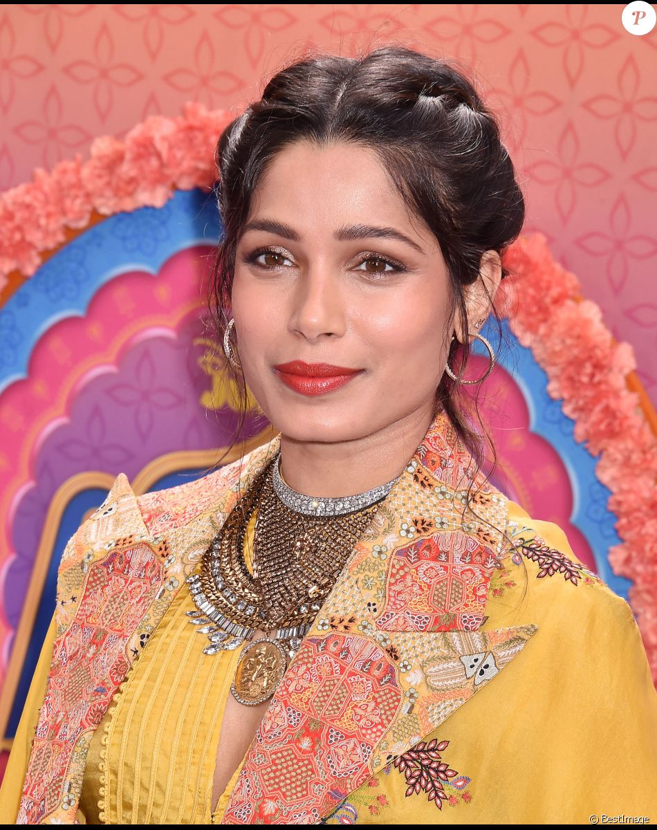 Freida Pinto à la première de Vertical, USA, Celebrities, Photography, Arts Culture and Entertainment dans le quartier de Burbank à Los Angeles, le 8 mars 2020