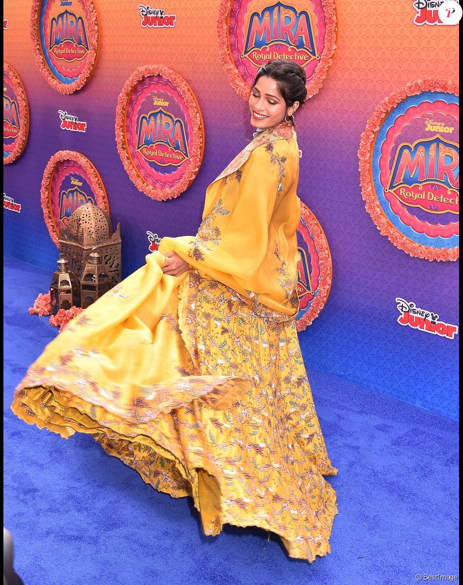 Freida Pinto à la première de Vertical, USA, Celebrities, Photography, Arts Culture and Entertainment dans le quartier de Burbank à Los Angeles, le 8 mars 2020