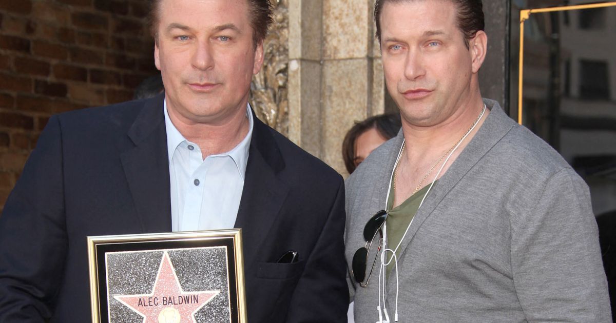 Spectacular Hollywood Star Alec Baldwin Involved In Car Crash With Brother Stephen Baldwin Image for Your Screen Spectacular Hollywood Star Alec Baldwin Involved In Car Crash With Brother Stephen Baldwin Image for Your Screen