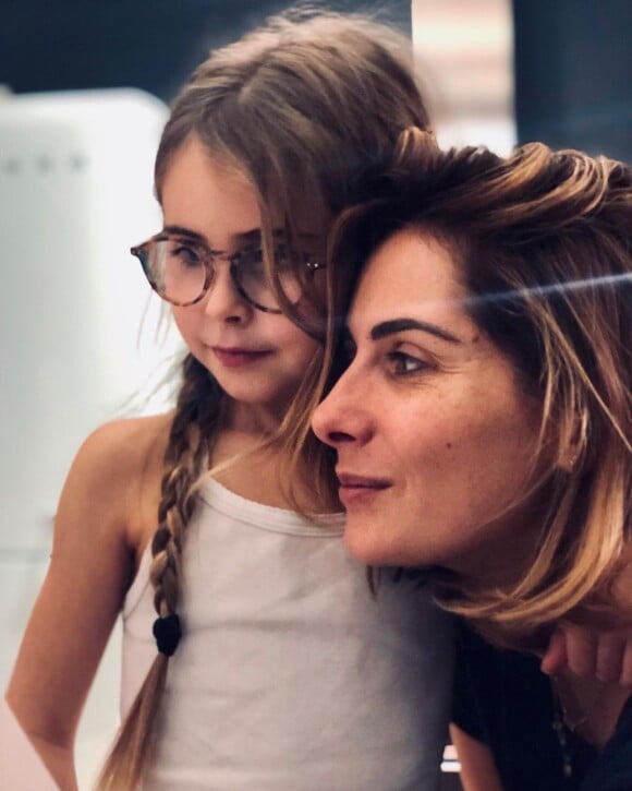 Lise Orivel, la compagne de Matthieu Gonet, et leur fille Lou. Instagram. Le 7 novembre 2019.