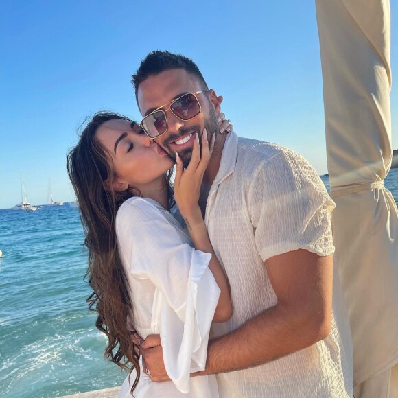 Nabilla Benattia et Thomas à Ibiza