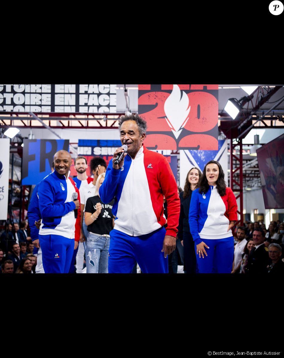 Yannick Noah et Soprano lors du défilé de la collection Olympique de l'équipementier "Le Coq Sportif" à Romilly-sur-Seine, France, le 4 octobre 2021. © Jean-Baptiste Autissier/Panoramic/Bestimage