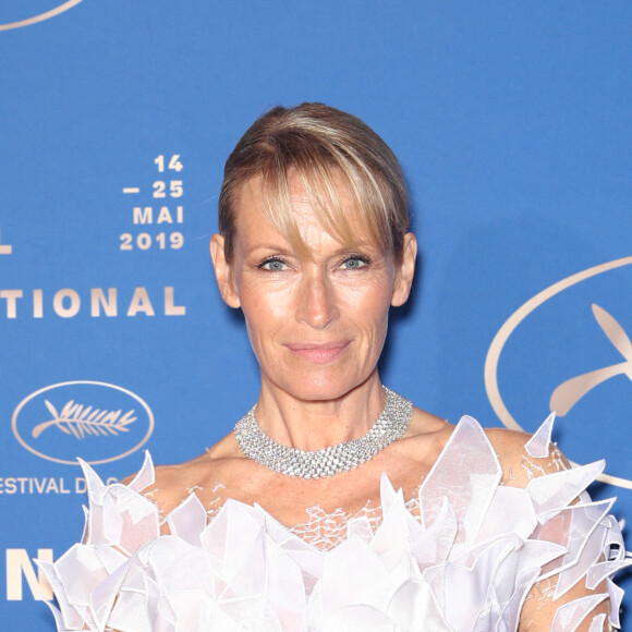 Estelle Lefébure - Photocall du dîner d'ouverture du 72ème Festival International du Film de Cannes, le 14 mai 2019. © Jacovides-Borde-Moreau/Bestimage