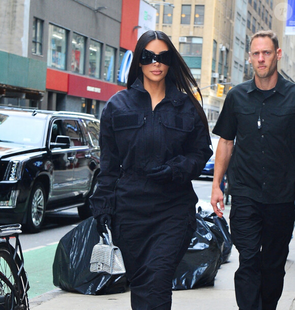 Kim Kardashian se promène à New York, le 2 novembre 2021. 
