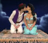 Kim Kardashian et Pete Davidson s'embrassent dans une parodie d'Aladdin dans l'émission "Saturday Night Live". New York. Le 30 octobre 2021. 
