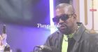 "On a pointé une arme sur moi" : Kanye West cagoulé dans la rue et visé par un policier