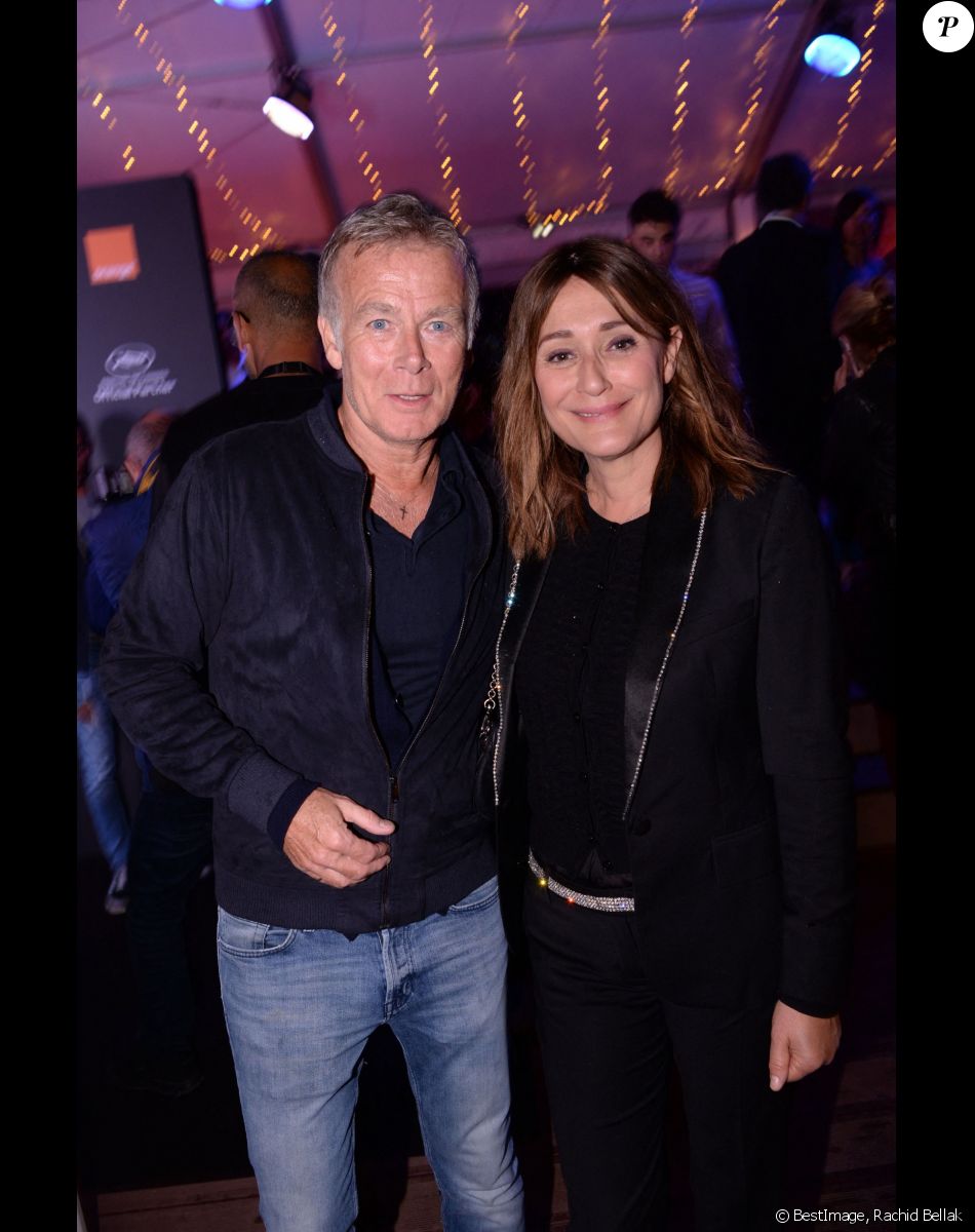 Franck Dubosc, Daniela Lumbroso à la soirée "Orange" sur la plage de l'hôtel Majestic lors du 72ème Festival International du Film de Cannes, le 18 mai 2019. © Rachid Bellak/Bestimage