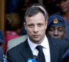 Oscar Pistorius quitte le tribunal de Pretoria, où il a été déclaré coupable d'homicide involontaire.