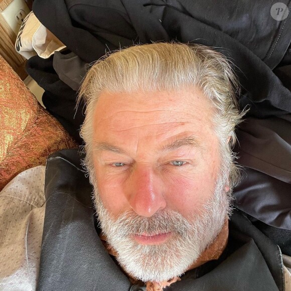 Alec Baldwin pendant le tournage du western "Rust", sur Instagram le 16 octobre 2021.