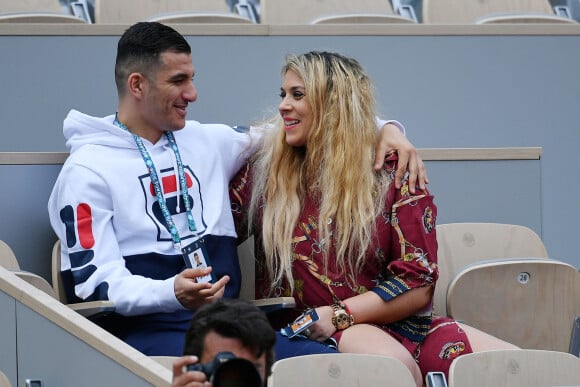 Exclusif - Marion Bartoli et son nouveau compagnon le joueur de football belge Yahya Boumediene s'embrassent dans les tribunes des Internationaux de France de Tennis de Roland Garros à Paris.
