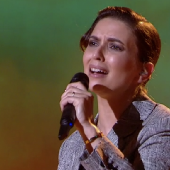 Lucie Bernardoni surprise par son mari Patrice Maktav lors des "20 ans de la Star Academy" - TF1