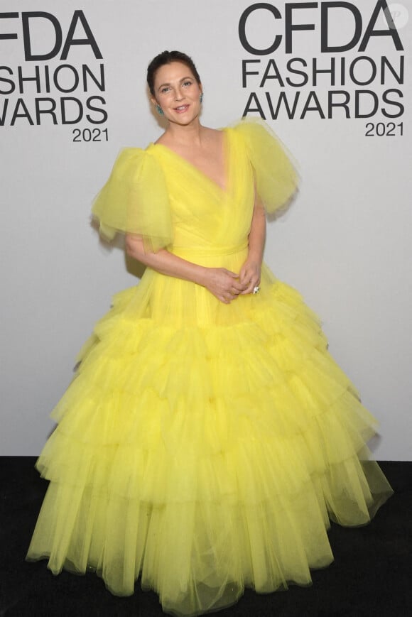 Drew Barrymore - Cérémonie des CFDA Fashion Awards à New York, le 10 novembre 2021.