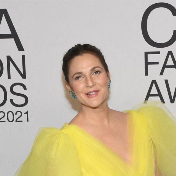 Drew Barrymore - Cérémonie des CFDA Fashion Awards à New York, le 10 novembre 2021.