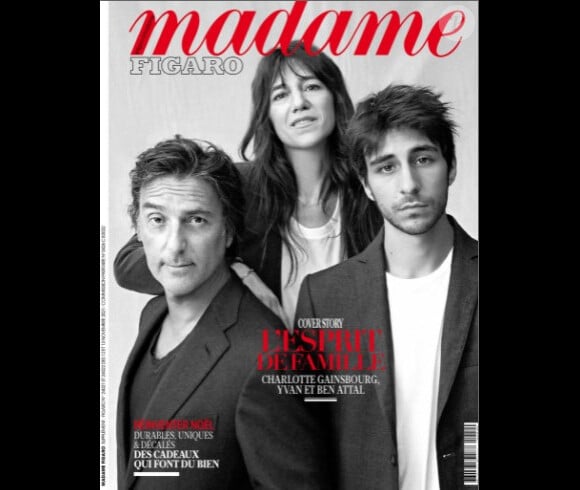 Retrouvez l'interview intégrale de Pascale Elbé dans le magazine "Madame Figaro" du 12 novembre 2021.