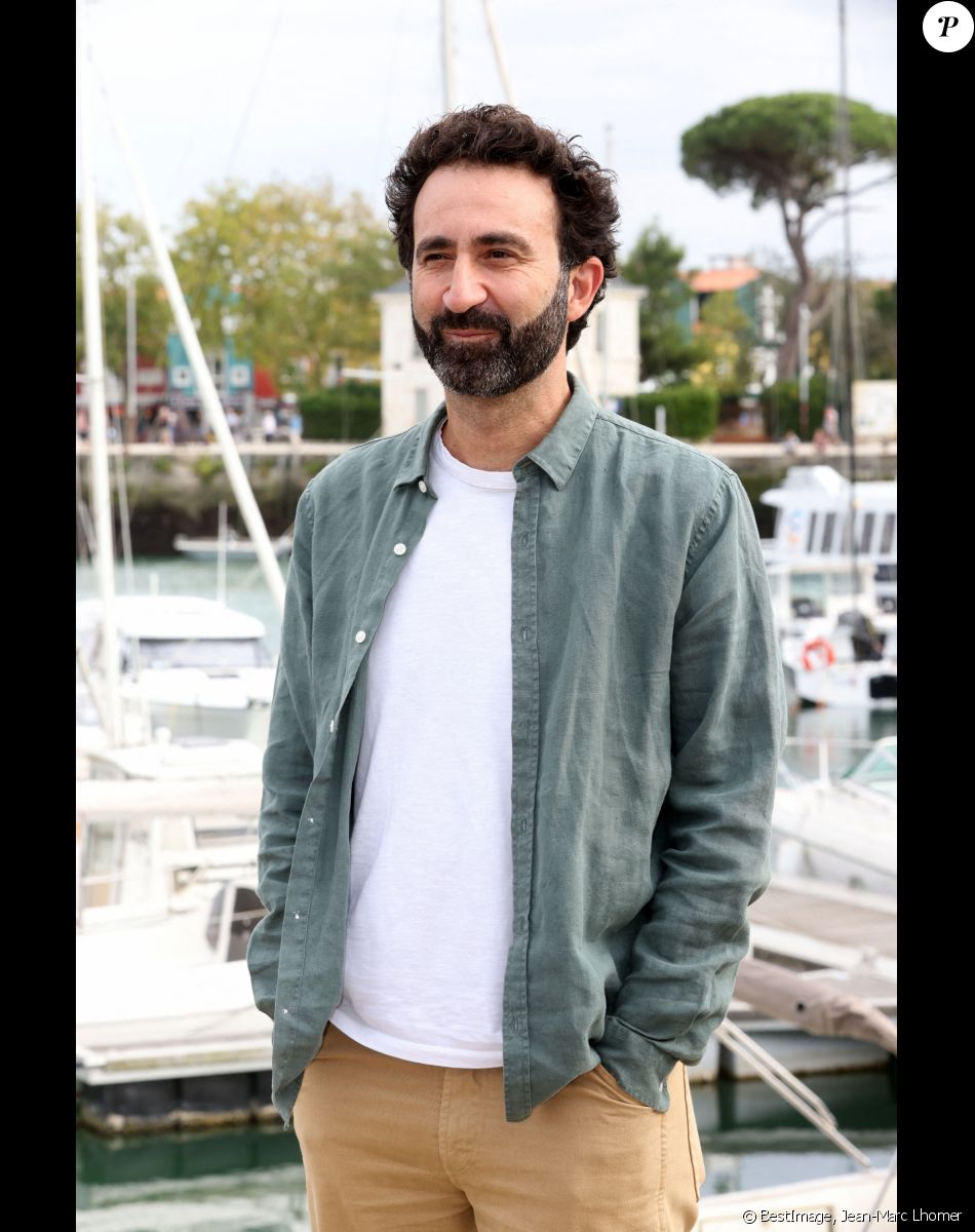 Mathieu Madénian au photocall du film "Le Furet" lors de la 23ème édition du Festival de la Fiction tv de la Rochelle 2021 à La Rochelle, France. © Jean-Marc Lhomer / Bestimage