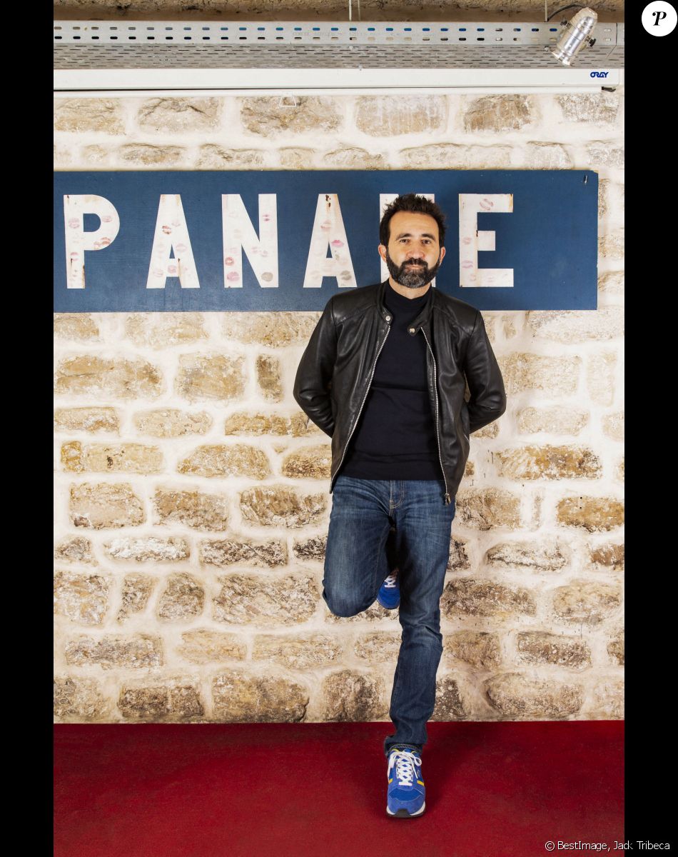 Exclusif - Rendez-vous avec Mathieu Madénian en marge de l'enregistrement de l'émission "Génération Paname" ( Kader Aoun production) pour France 2 à Paris le 16 novembre 2019. © Jack Tribeca / Bestimage