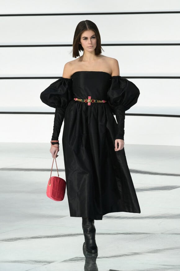 Kaia Gerber - Défilé Chanel collection prêt-à-porter Automne/Hiver 2020-2021 lors de la Fashion Week à Paris, le 3 mars 2020. 