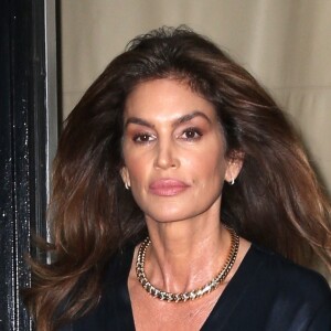 Cindy Crawford assiste au défilé lors de la Fashion week à New York, le 11 septembre 2019. 