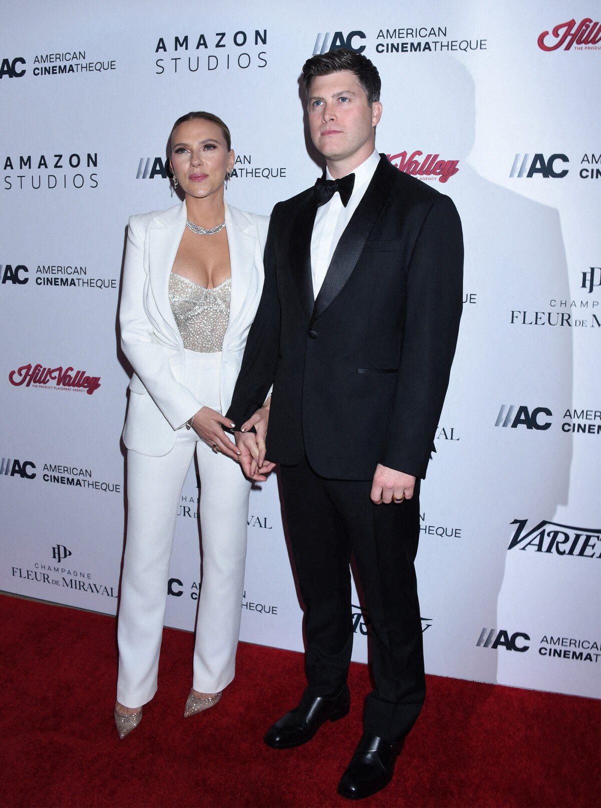 Photo : Scarlett Johansson et son mari Colin Jost au photocall de la  cérémonie de la 35ème édition des prix American Cinematheque Awards à Los  Angeles le 18 novembre 2021. - Purepeople