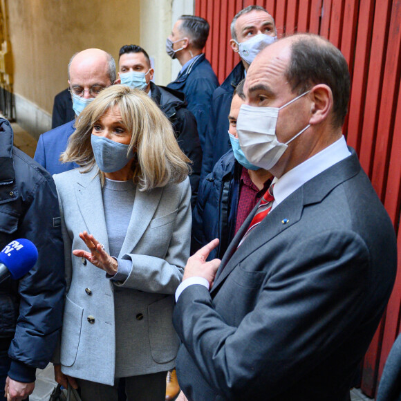 Sophie Cluzel, secrétaire d'Etat en charge des personnes handicapées, Brigitte Macron, la Première Dame française et et Jean Castex, Premier ministre au déjeuner du DuoDay à l'établissement médico-social ESAT Bastille - Les ailes déployées à Paris, France, le 18 janvier 2021