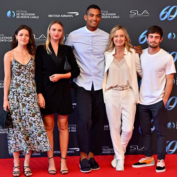 Julie Sassoust, Aurelie Pons, Terence Telle, Catherine Marchal et Clément Remiens lors de la soirée d'ouverture du 60ème Festival de Télévision de Monte-Carlo au Grimaldi Forum à Monaco, le 18 juin 2021. © Bruno Bébert/Bestimage