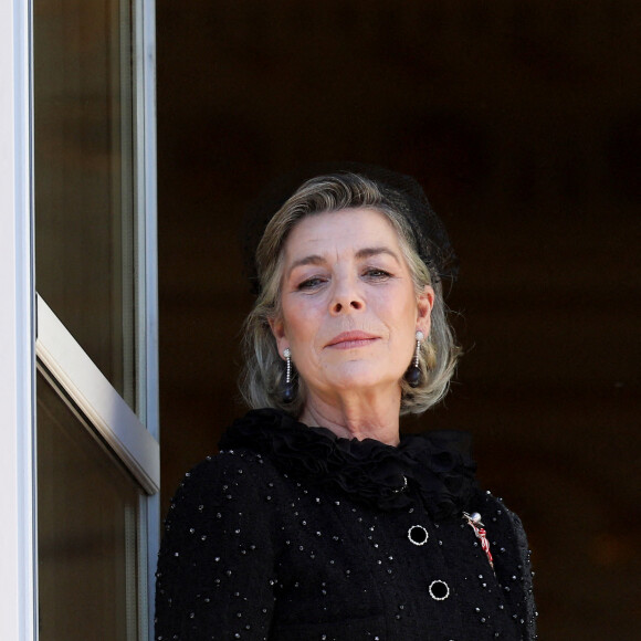 La princesse Caroline de Hanovre - La famille princière de Monaco apparaît au balcon du palais lors de la fête nationale de Monaco, le 19 novembre 2021. © Bebert-Jacovides/Bestimage