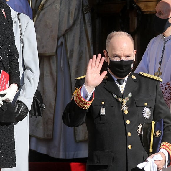 Le prince Albert II de Monaco - Sorties de la cathédrale de Monaco après la messe d'action de grace avec Te Deum lors de la la fête nationale de Monaco le 19 novembre 2021. © Dominique Jacovides / Bruno Bebert / Bestimage