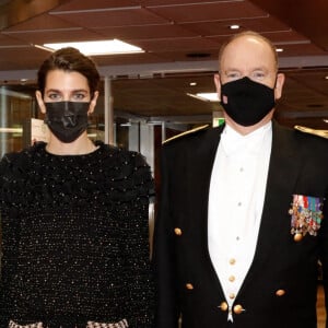 Charlotte Casiraghi, le prince Albert II de Monaco et la princesse Caroline de Hanovre - La famille princière de Monaco arrive à la soirée de Gala Plácido Domingo – Nuit espagnole au Grimaldi Forum dans la salle des Princes lors de la fête nationale de Monaco, le 19 novembre 2021. © Claudia Albuquerque/Bestimage