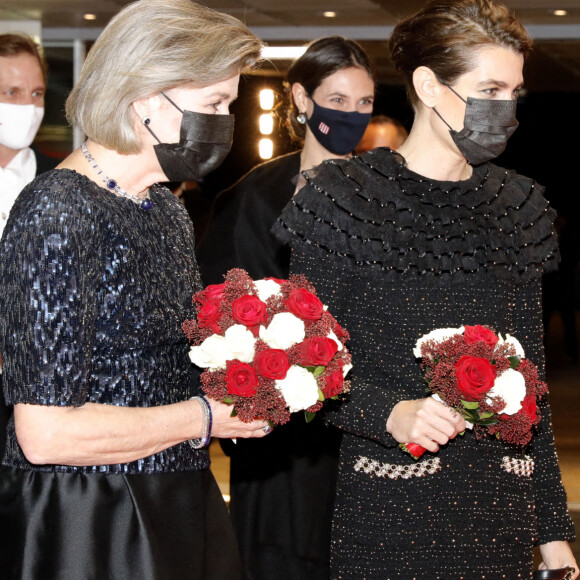 Andrea Casiraghi, Tatiana Santo Domingo, Charlotte Casiraghi et la princesse Caroline de Hanovre - La famille princière de Monaco arrive à la soirée de Gala Plácido Domingo – Nuit espagnole au Grimaldi Forum dans la salle des Princes lors de la fête nationale de Monaco, le 19 novembre 2021. © Claudia Albuquerque/Bestimage