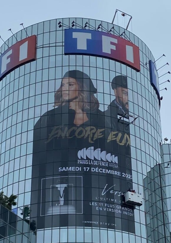 Vitaa et Slimane annoncent un nouveau concert événement LE 17 DÉCEMBRE 2022 à la Défense Arena sur la Tour TF1 à Boulogne-Billancourt. le 21 novembre 2021, au lendemain de leur victoire aux NRJ Music Awards.