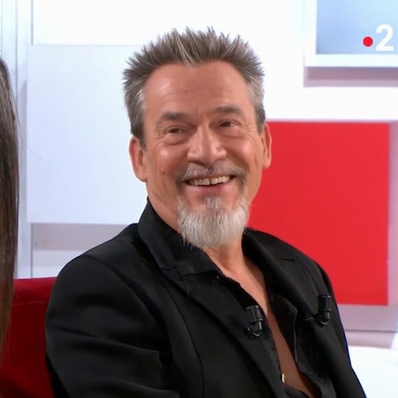 Florent Pagny et Azucena Caamaño invités dans l'émission "Vivement dimanche". Le 21 novembre 2021.