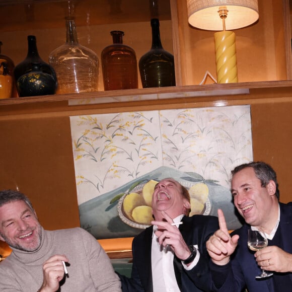 Exclusif - Jacques Bungert (CEO de Cacharel), Garou, Benjamin Patou, Grégory Lentz (Directeur Général Associé Moma Group), Benjamin Griveaux - Soirée d'inauguration du restaurant "Le Mimosa" (2 Rue Royale, 75008 Paris) de Jean-François Piège et Benjamin Patou à Paris le 22 novembre 2021. © Rachid Bellak/Bestimage