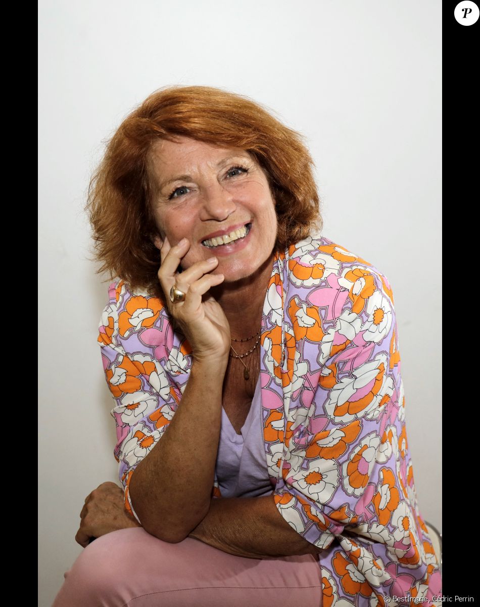 Exclusif - Portrait de Véronique Genest, lors de l'enregistrement de l'émission "L'Instant de Luxe". Le 23 septembre 2021 © Cédric Perrin / Bestimage