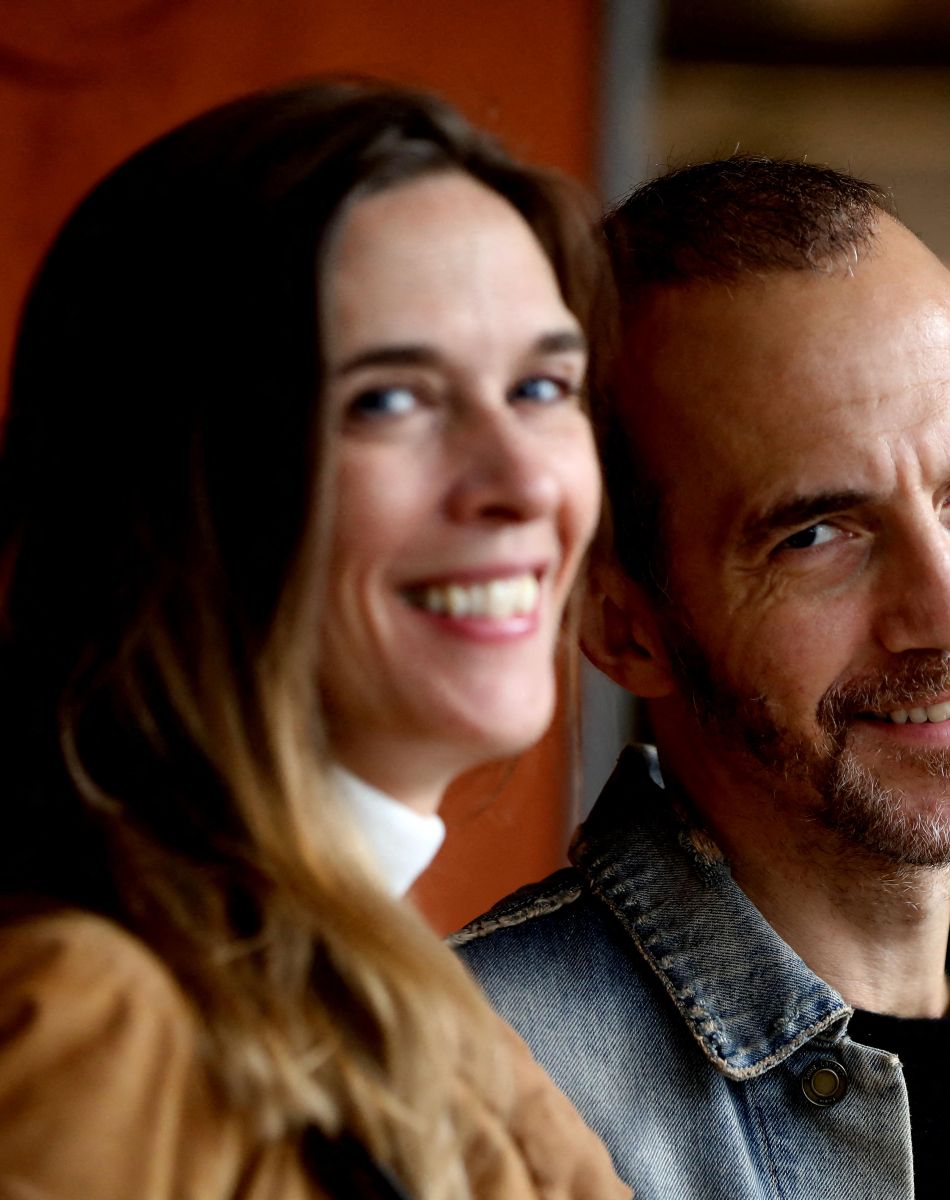 Calogero et sa compagne Marie Bastide au village des internationaux de tennis de Roland-Garros. Le 11 octobre 2020. © Dominique Jacovides / Bestimage